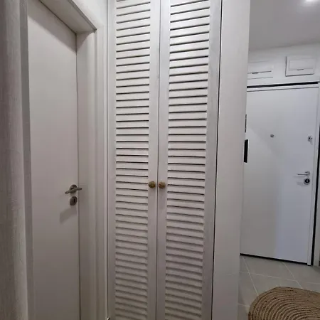 Polina - 2bd Next To Sea Garden Apartment *