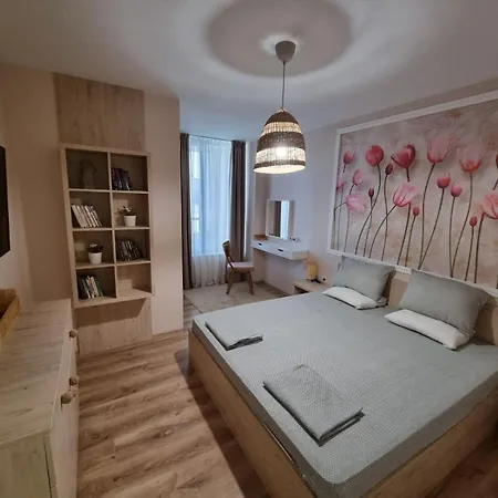 Polina - 2bd Next To Sea Garden * Varna