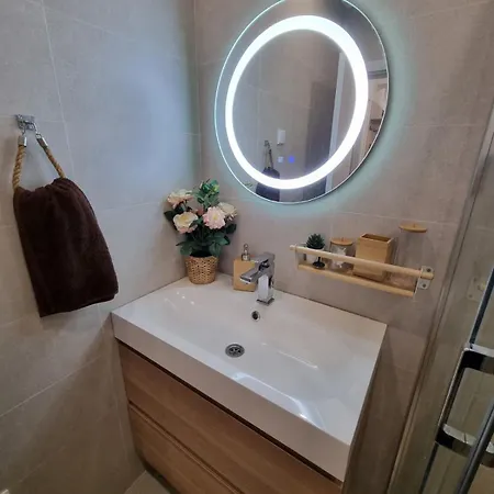 Polina - 2bd Next To Sea Garden Varna