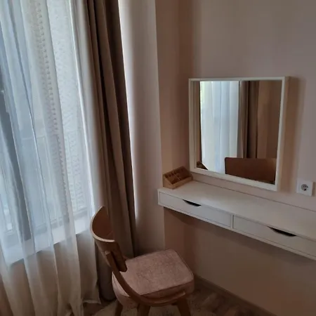 Polina - 2bd Next To Sea Garden *